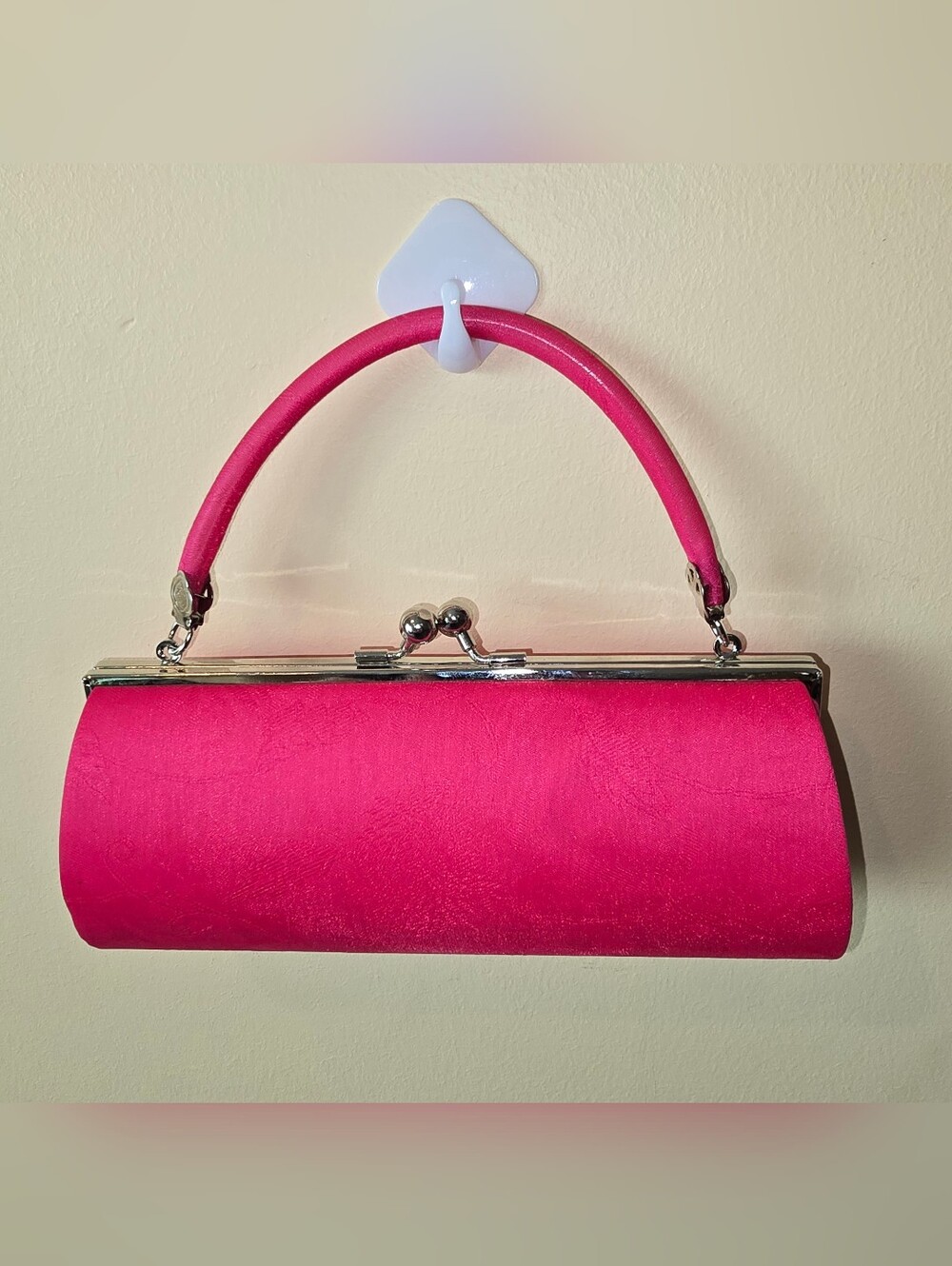 NWOT Fuchsia Pink Frame Clutch Bag with Handle